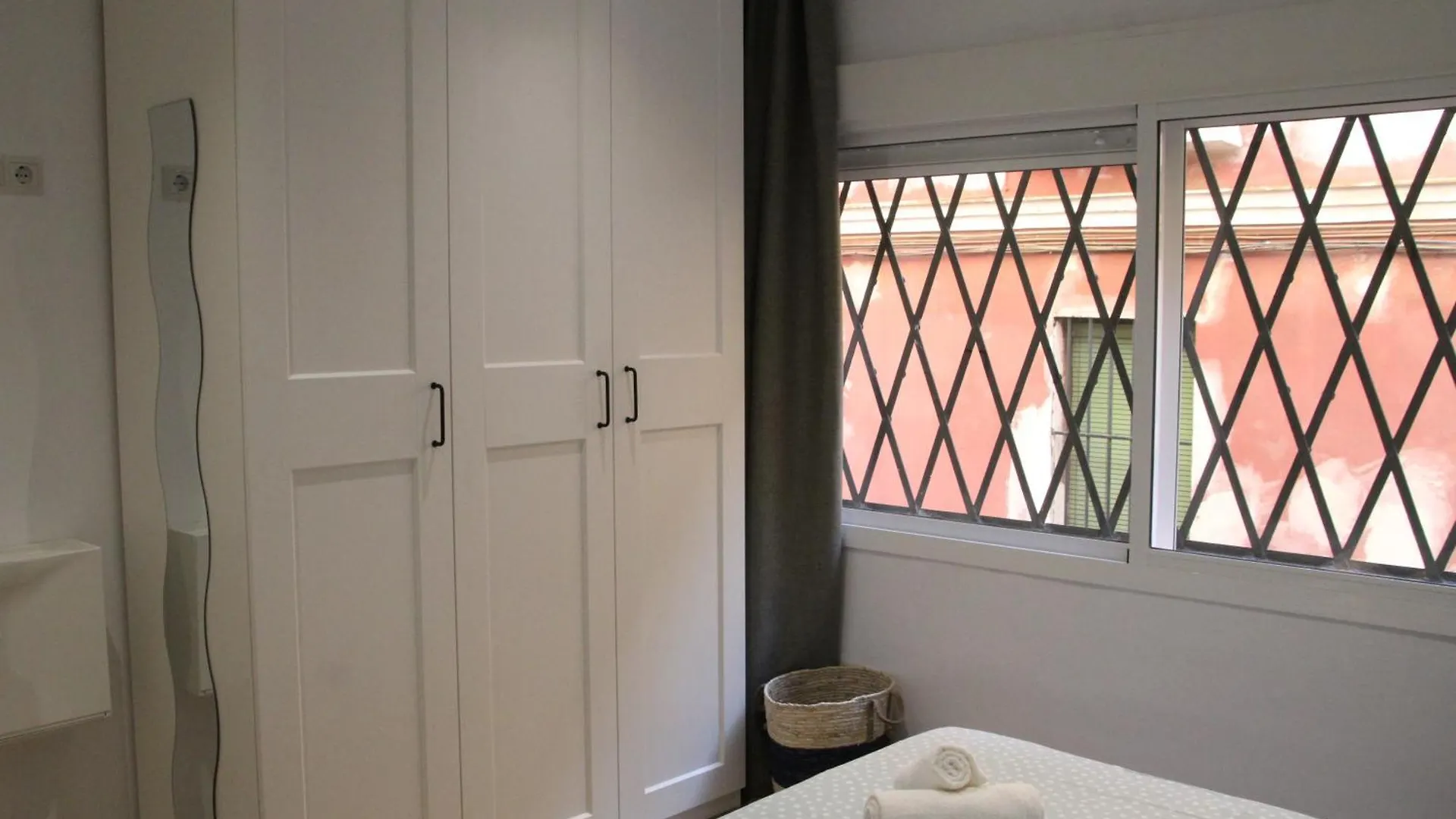 Apartment Luisahouse, En El Corazon De Sevilla Y Triana