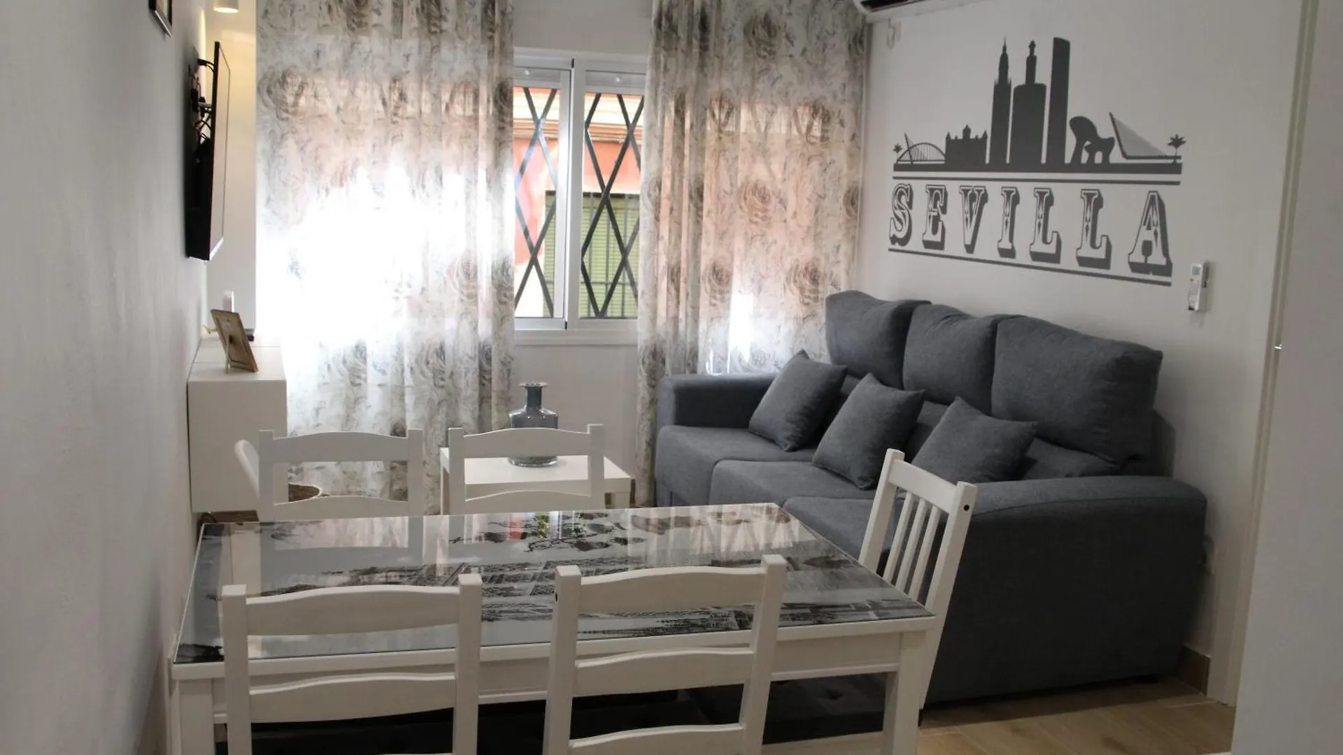 Luisahouse, En El Corazon De Sevilla Y Triana Spain